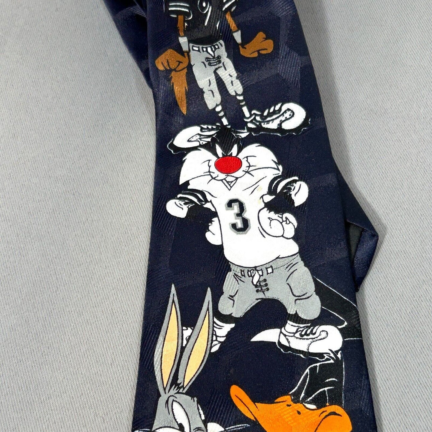 Vtg 96 Looney Tunes Mania Neck Tie Navy Bugs Daffy Taz Sylvester Wile E Football