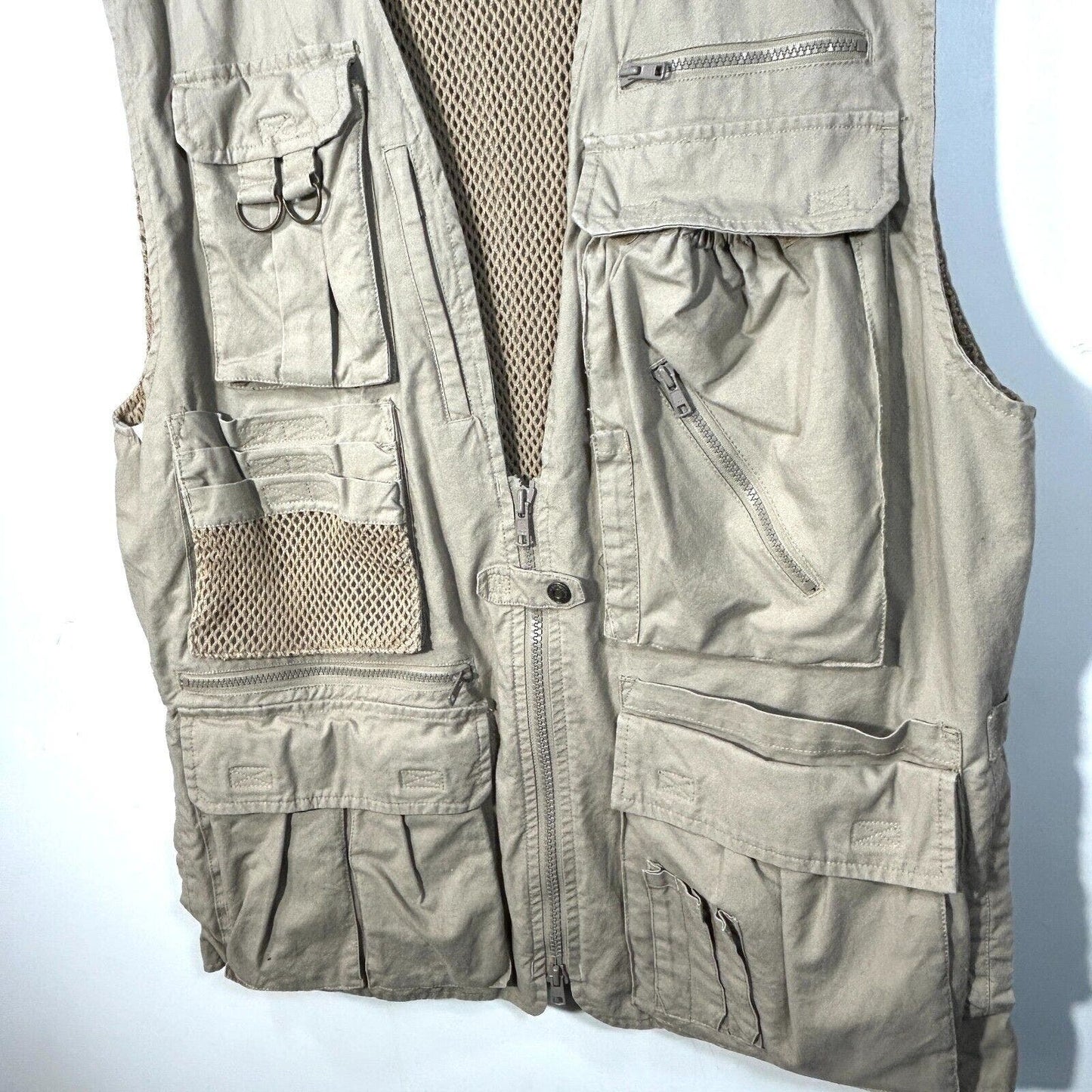 VTG Banana Republic Safari Travel Vest Mens XL Pockets Fish Khaki Vented