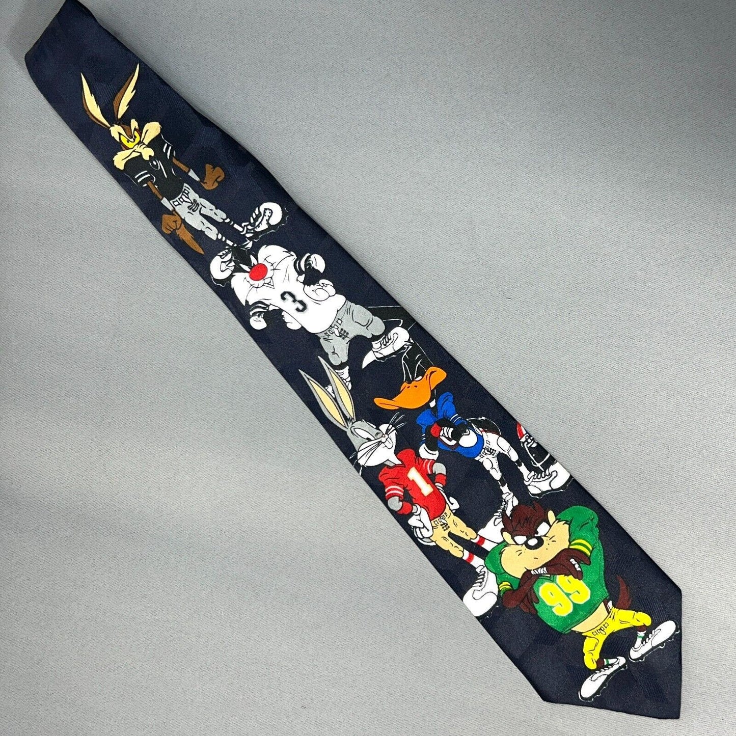 Vtg 96 Looney Tunes Mania Neck Tie Navy Bugs Daffy Taz Sylvester Wile E Football