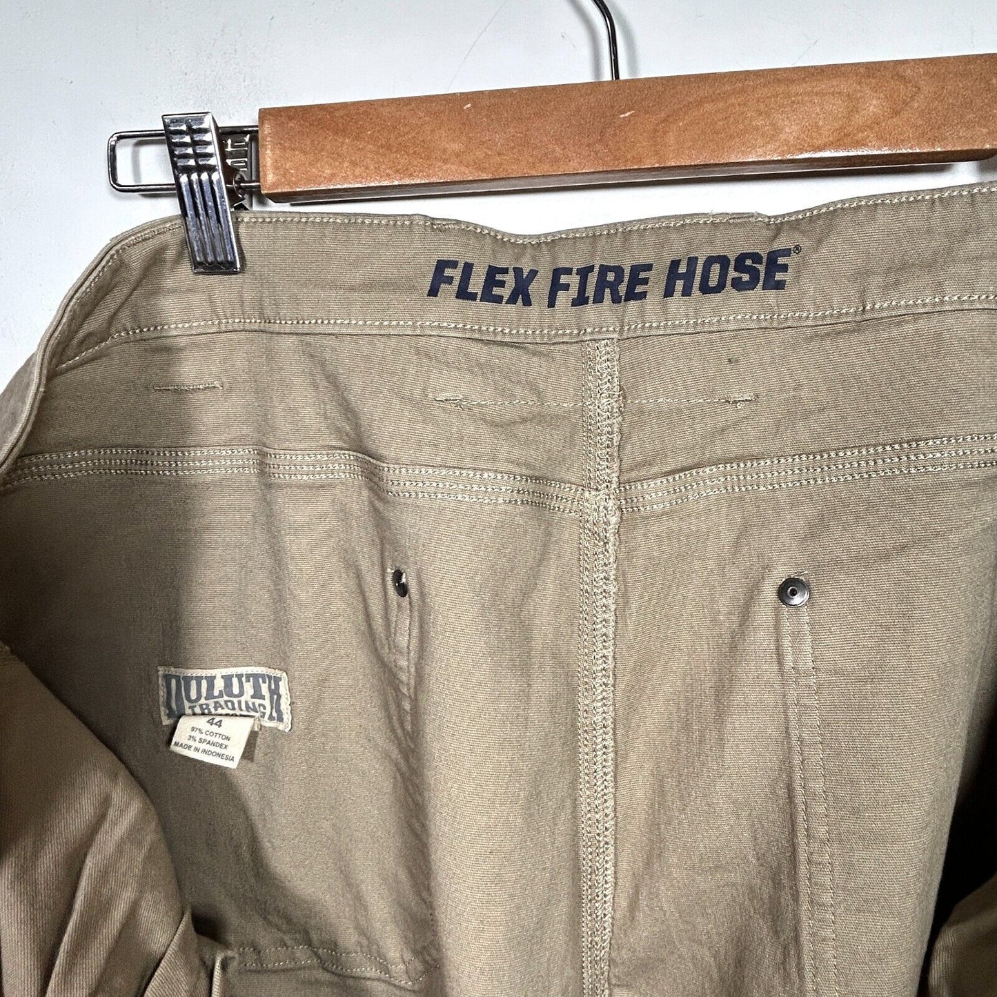 Duluth Trading Mens 44 Khaki Shorts Flex Firehose Stretch Size 44 x 10”