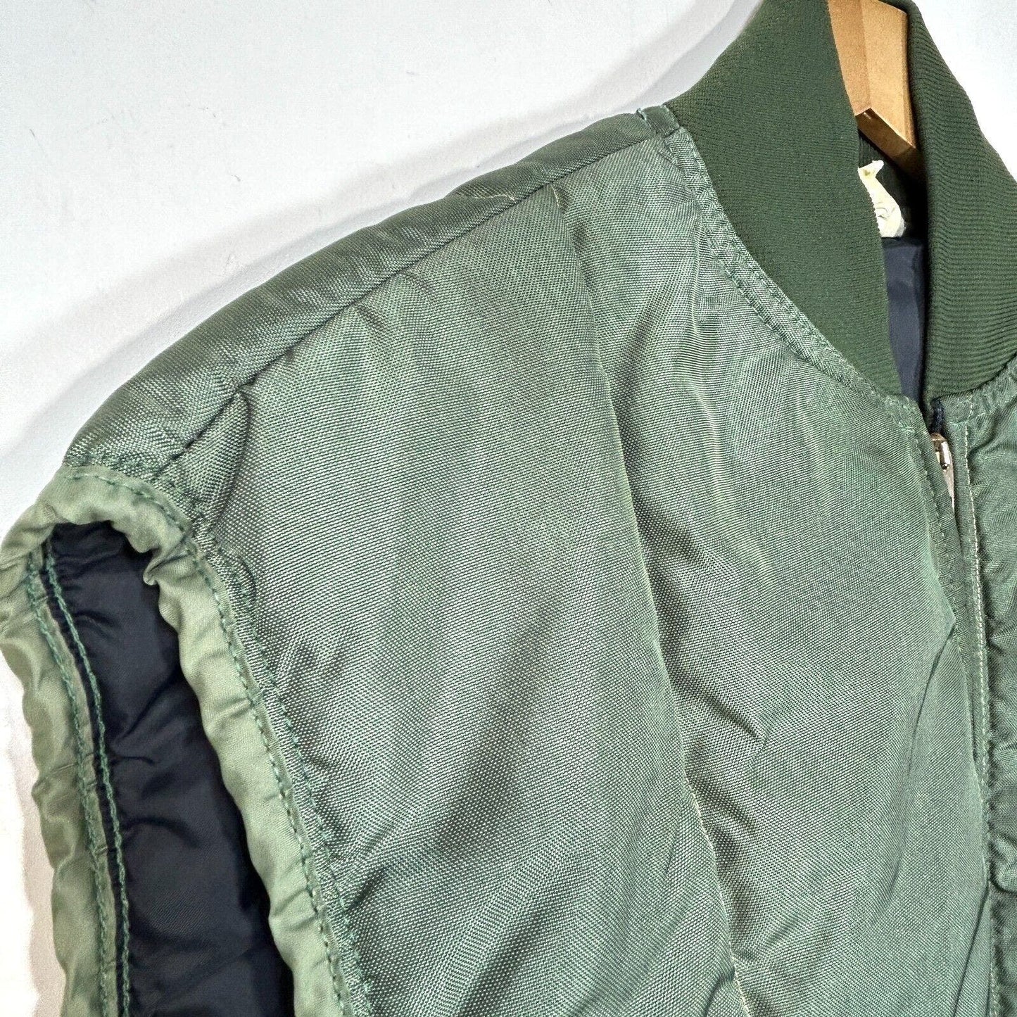 Vtg RefrigiWear Insulated Vest L Green Style 13 USA Cold Weather Winter Work